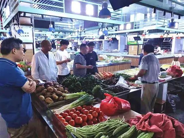 潛江10大市場(chǎng)食用農(nóng)產(chǎn)品天天快檢，筑牢食品安全防線